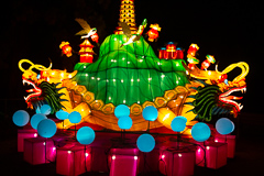 Ein Wendedrache. Vorne und hinten ein Kopf.