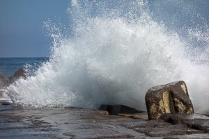 Dieser Wellenanschlag hatte fatale Folgen für meine Fußbekleidung. Die Fotoausrüstung konnte ich noch retten ...