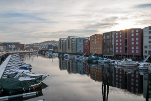 Der Kanalhafen in Trondheim. Meist liegen hier nur Segelboote