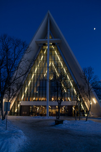 Die Eismeer-Kathedrale, von vorn fotografiert